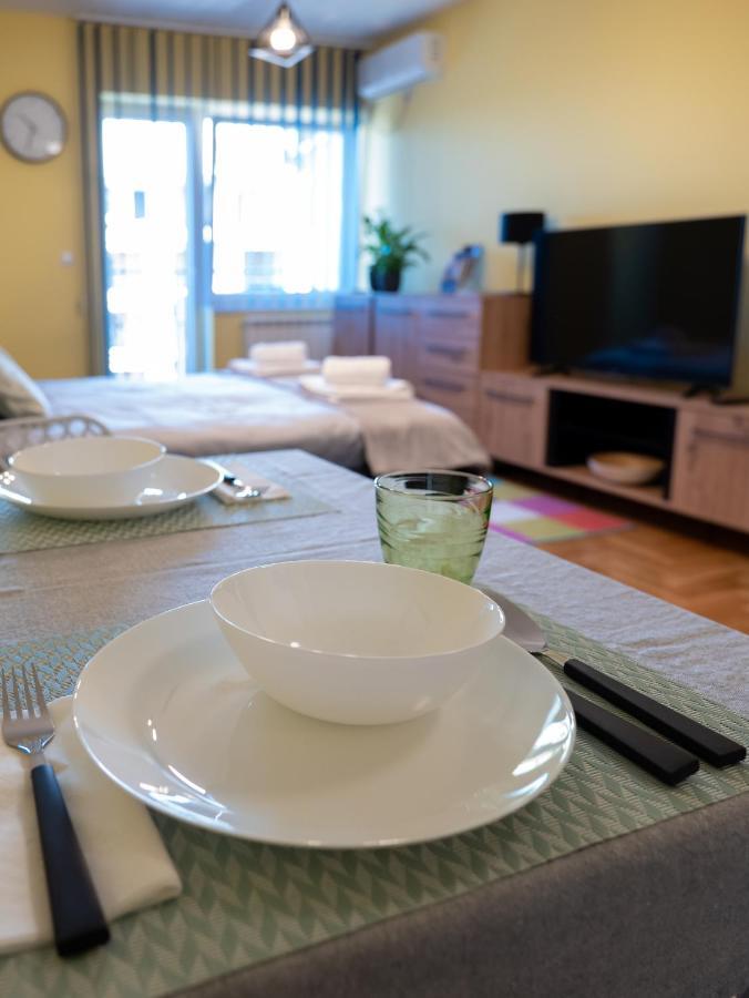 סובוטיקה Green Apple Apartment מראה חיצוני תמונה
