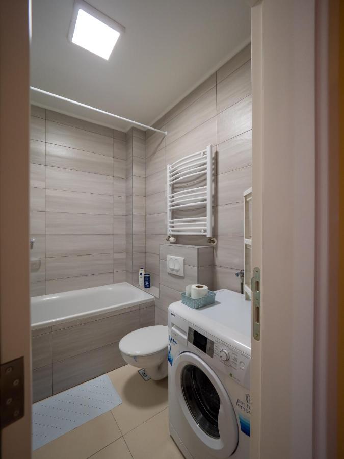 סובוטיקה Green Apple Apartment מראה חיצוני תמונה