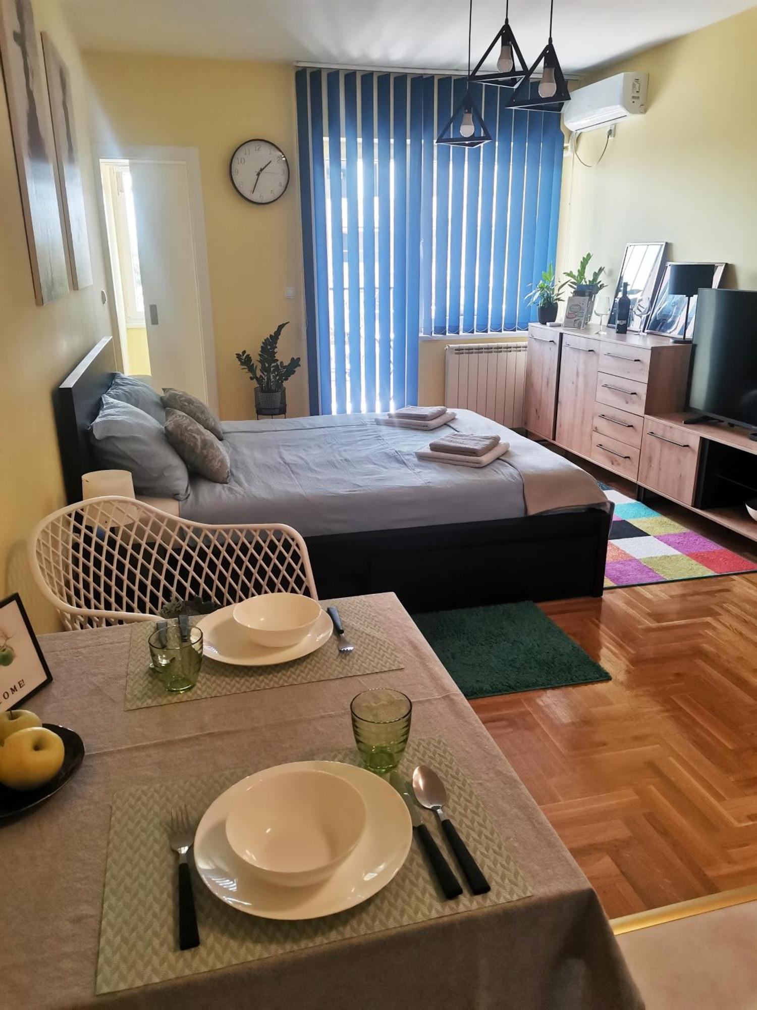 סובוטיקה Green Apple Apartment מראה חיצוני תמונה